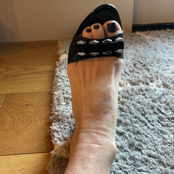 White House Black Market open toe slip on Sandler size 7 - Picture 7 of 7